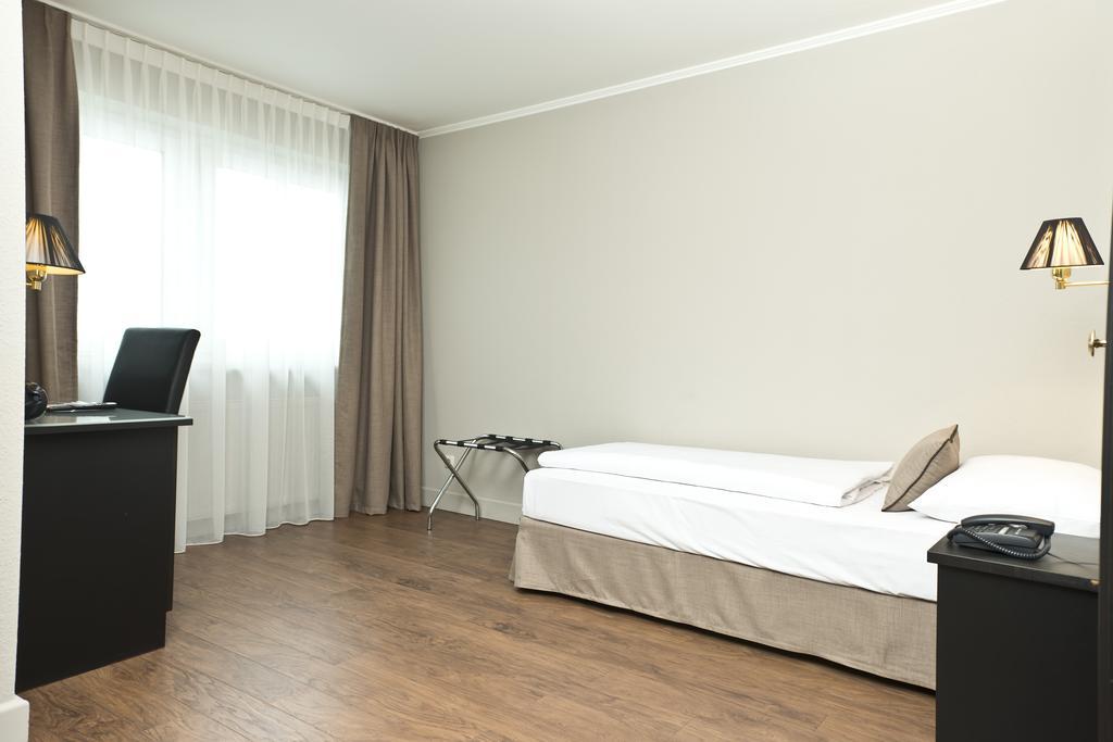 Hotel Munich North Neufahrn bei Freising Camera foto